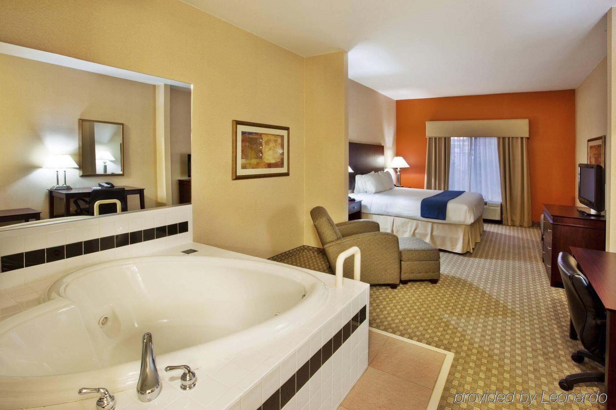 Holiday Inn Express Hotel & Suites Mcdonough By Ihg Экстерьер фото